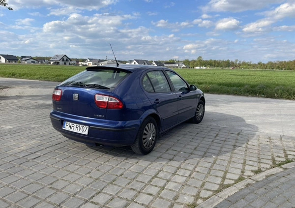 Seat Leon cena 9500 przebieg: 197000, rok produkcji 2005 z Września małe 37